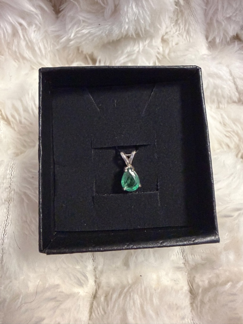 Emerald Natural Mined 925 Pendant Will Include A 925 Chain With Pendant